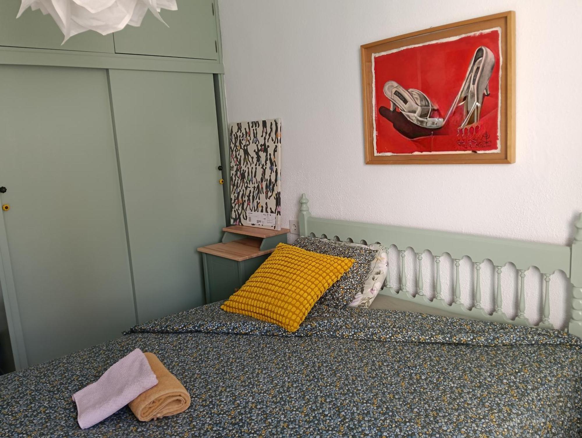 Coty'S Beach, Habitaciones En Casa Compartida ベナルマデナ 部屋 写真